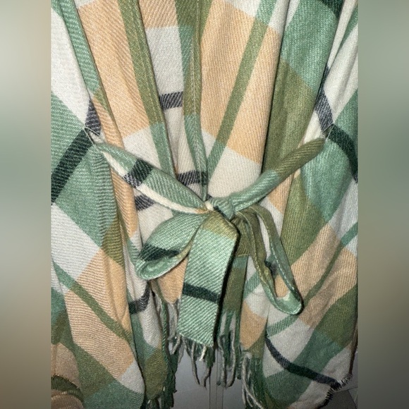 Dry Goods by David and Young NWT Belted Plaid Kimono - Picture 3 of 8